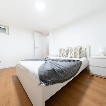 Apartment Retreat